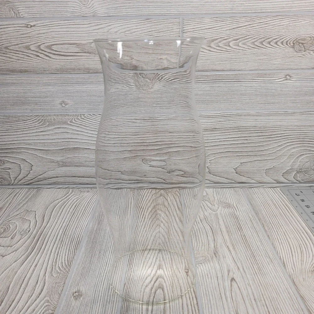 Hurricane Lamp Chimney Replacement Glass 12.5 Inch Clear Hourglass Shape Vtg